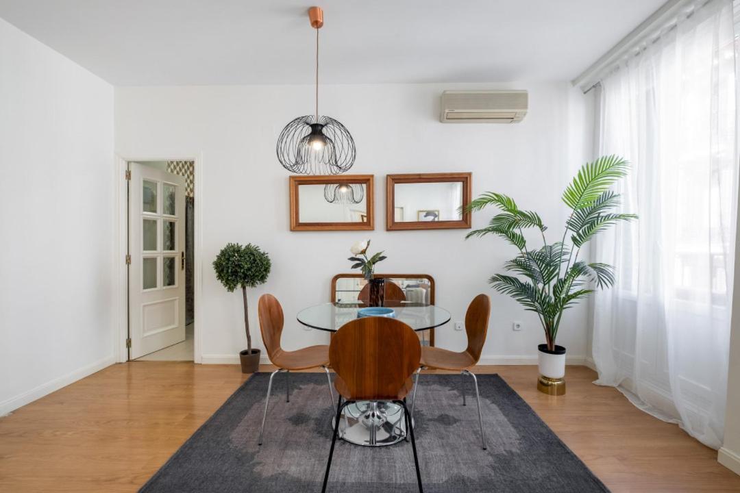 1 Bedroom 1 Bathroom Furnished - Sol - Bright Refurbished - Mintystay Madrid Kültér fotó