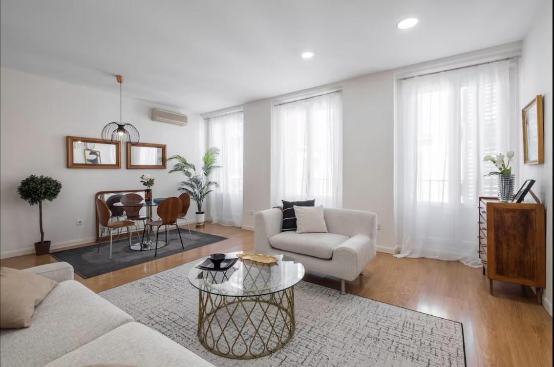 1 Bedroom 1 Bathroom Furnished - Sol - Bright Refurbished - Mintystay Madrid Kültér fotó