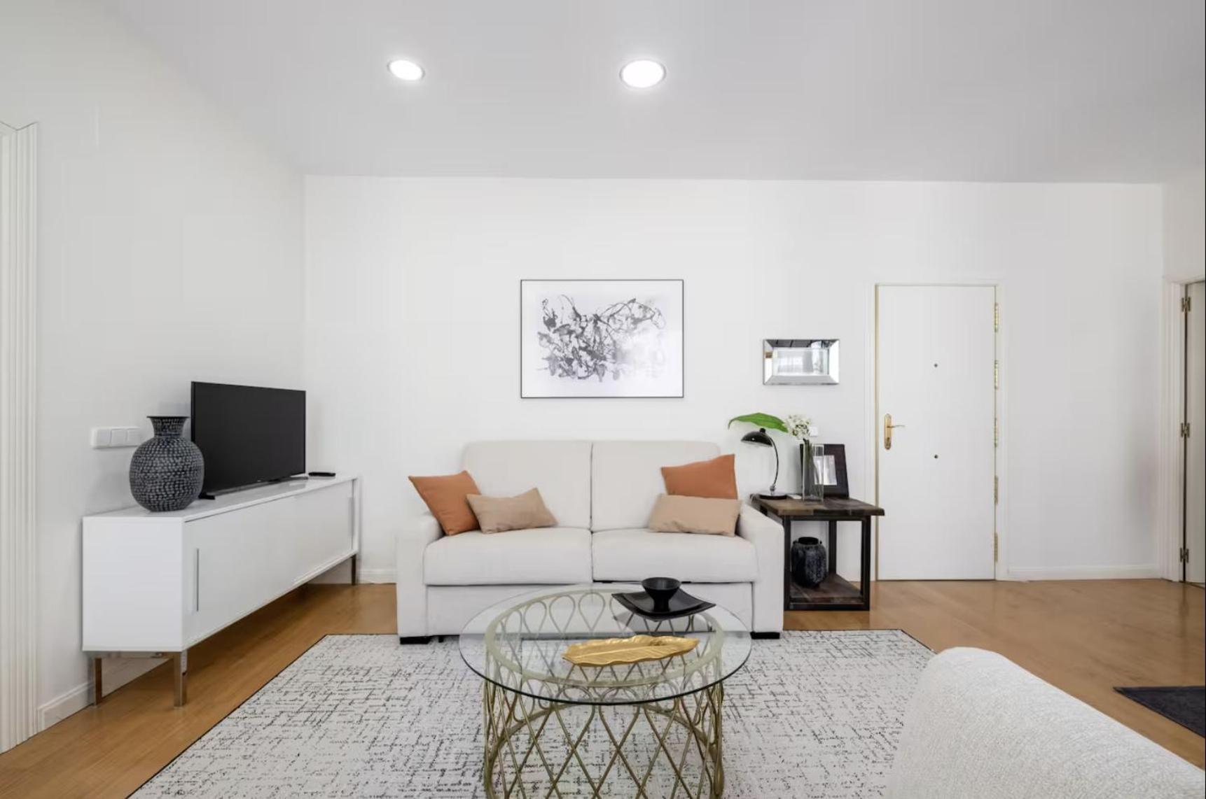 1 Bedroom 1 Bathroom Furnished - Sol - Bright Refurbished - Mintystay Madrid Kültér fotó
